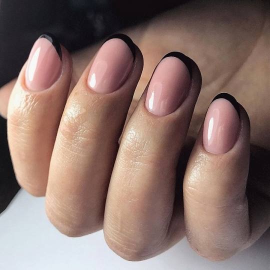 Salon Klinik #beograd Manikir Ruski manikir + ojačavanje rubber bazom - S dužina