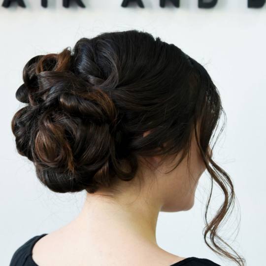 SALON 26 - Dorćol #beograd Svečane i frizure za svadbu Svecana frizura Svečana frizura - jednosta