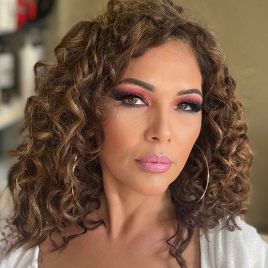 Bibi beauty centar #beograd Make-up / šminkanje Profesionalno šminkanje + veštačke trepavice + s