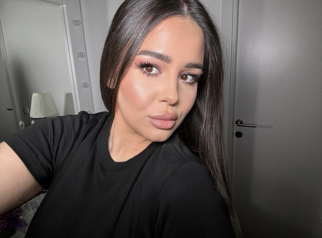 Staša Vasić make up #beograd Make-up / šminkanje Profesionalno šminkanje + veštačke trepavice