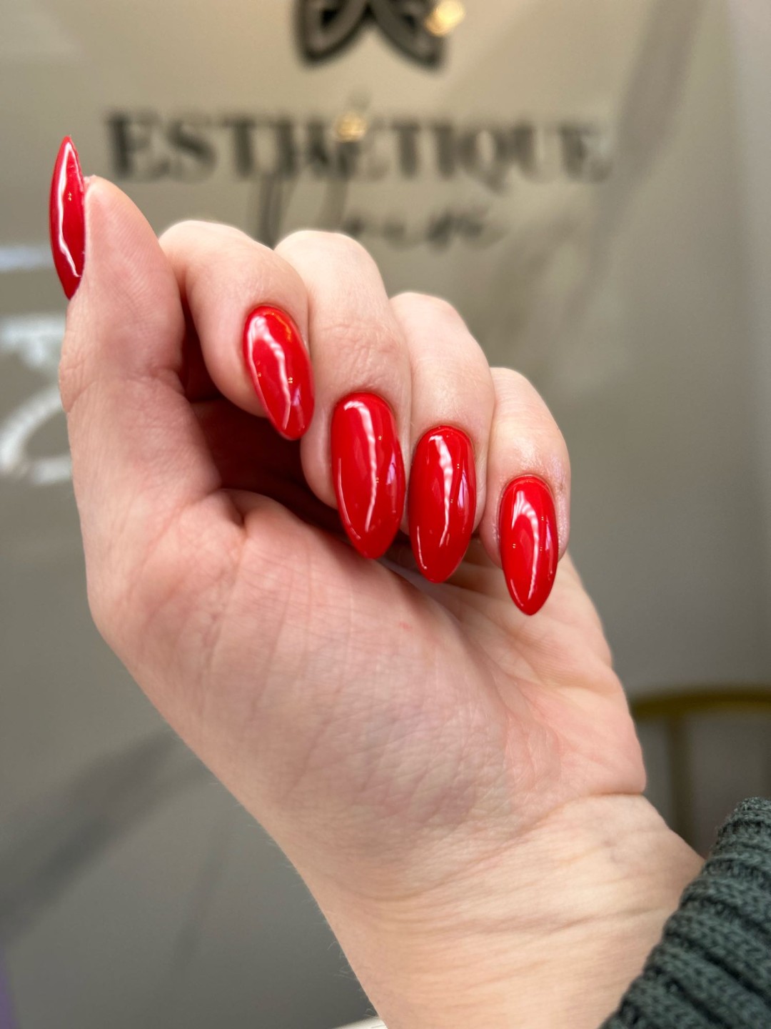 Esthetique Privé #beograd Izlivanje noktiju Izlivanje noktiju gelom - L dužina