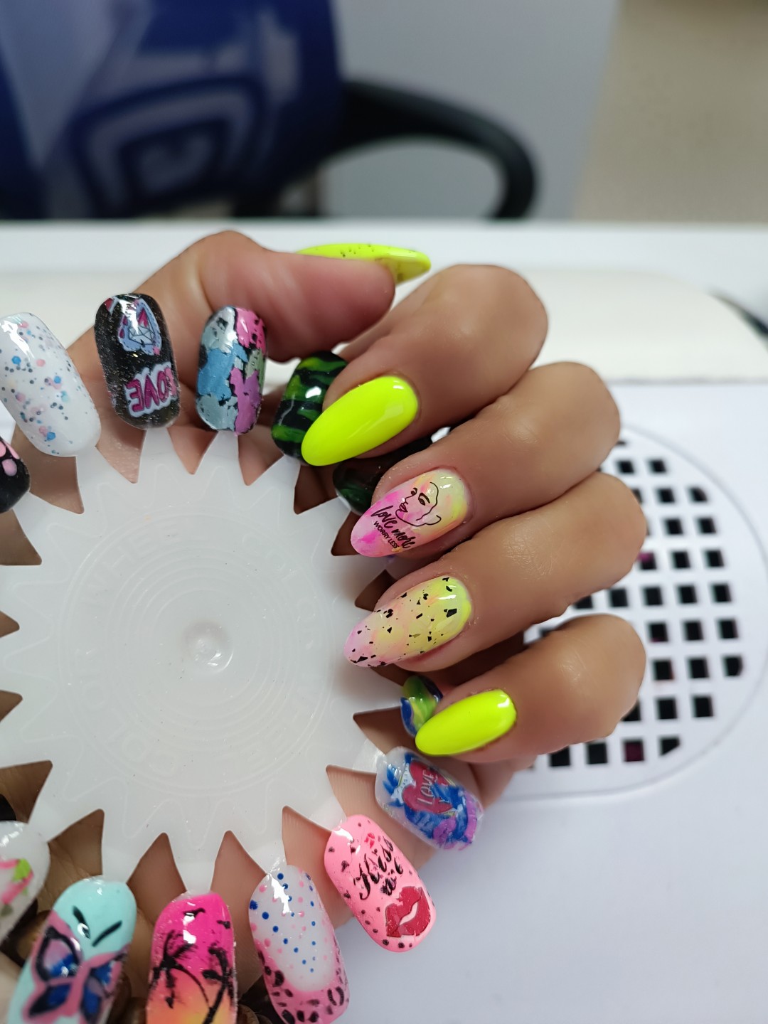Taci nail art #beograd Ojačavanje noktiju Ojačavanje prirodnih noktiju gelom