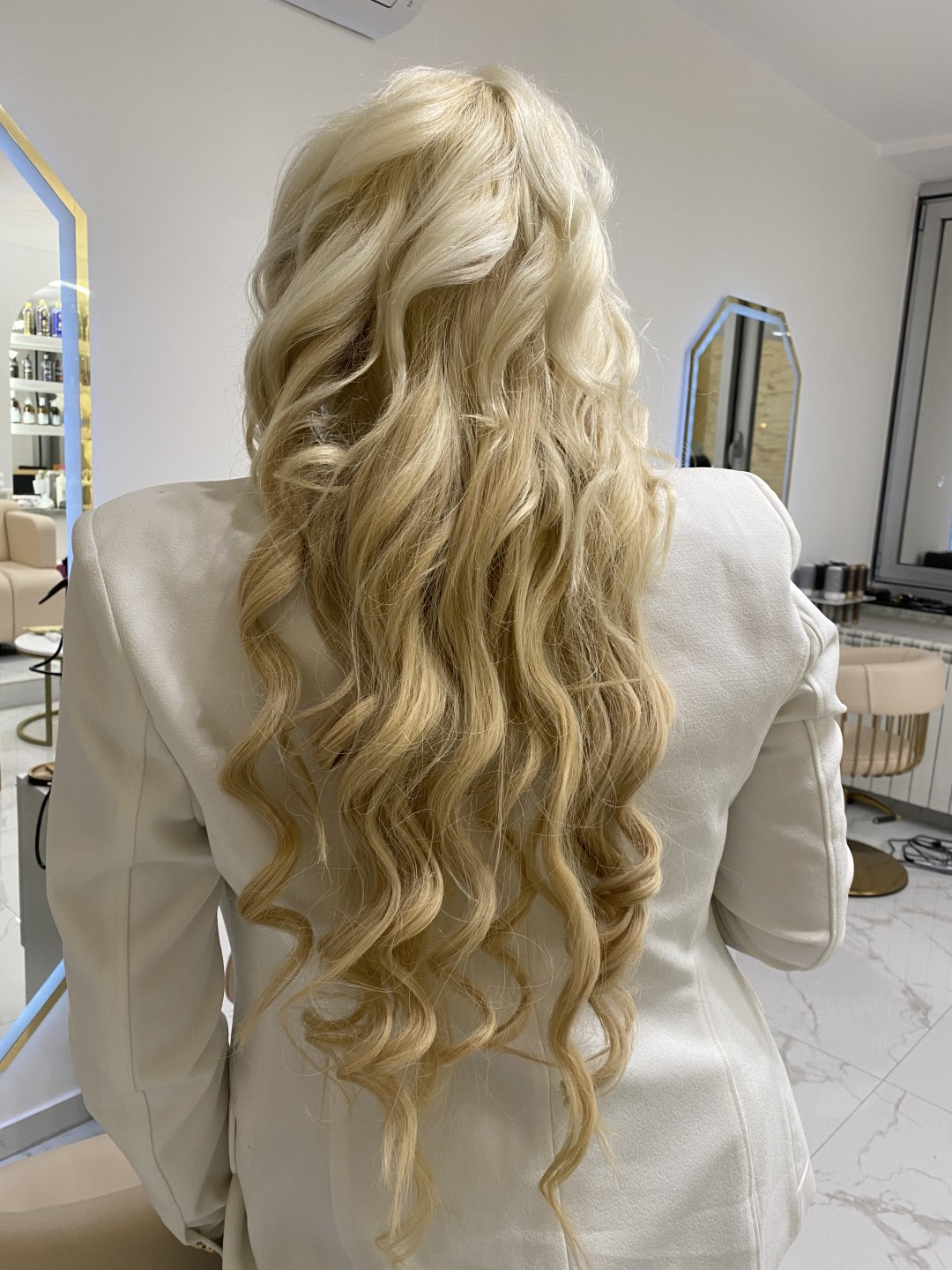 aBeauty Salon Lepote #beograd Feniranje i stilizovanje Feniranje na ravno - ekstra duga kosa