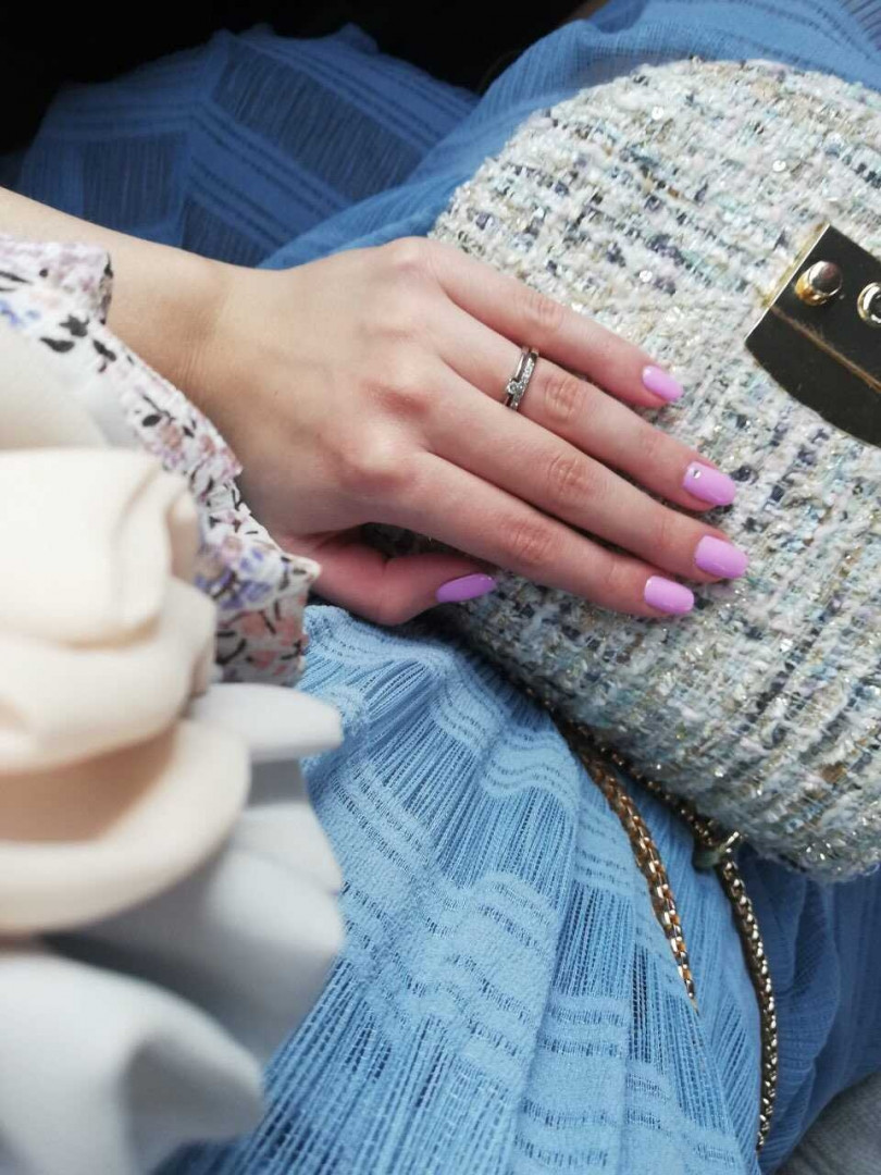 Beauty Industry #beograd Izlivanje noktiju Izlivanje noktiju gelom - S dužina