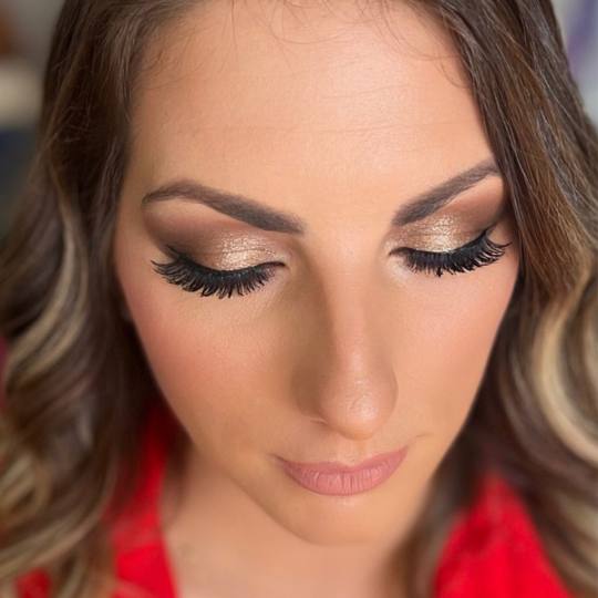 Bibi beauty centar #beograd Make-up / šminkanje Profesionalno šminkanje + feniranje ravno profesio