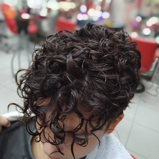 Bibbis Hair studio & Barber #beograd Muško šišanje Muško šišanje makazama i mašinicom mini va