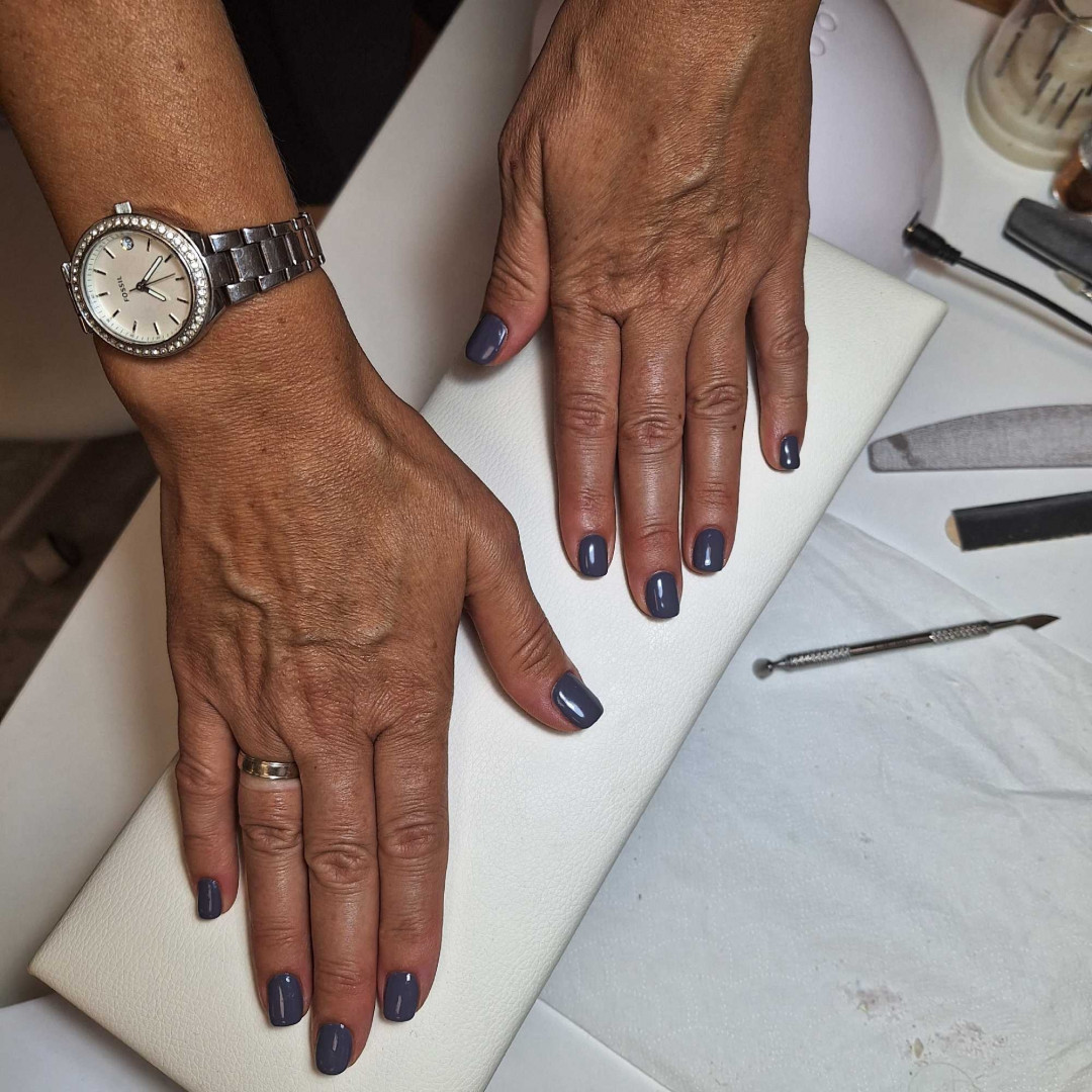 Monstera beauty salon #beograd Manikir Manikir + gel lak
