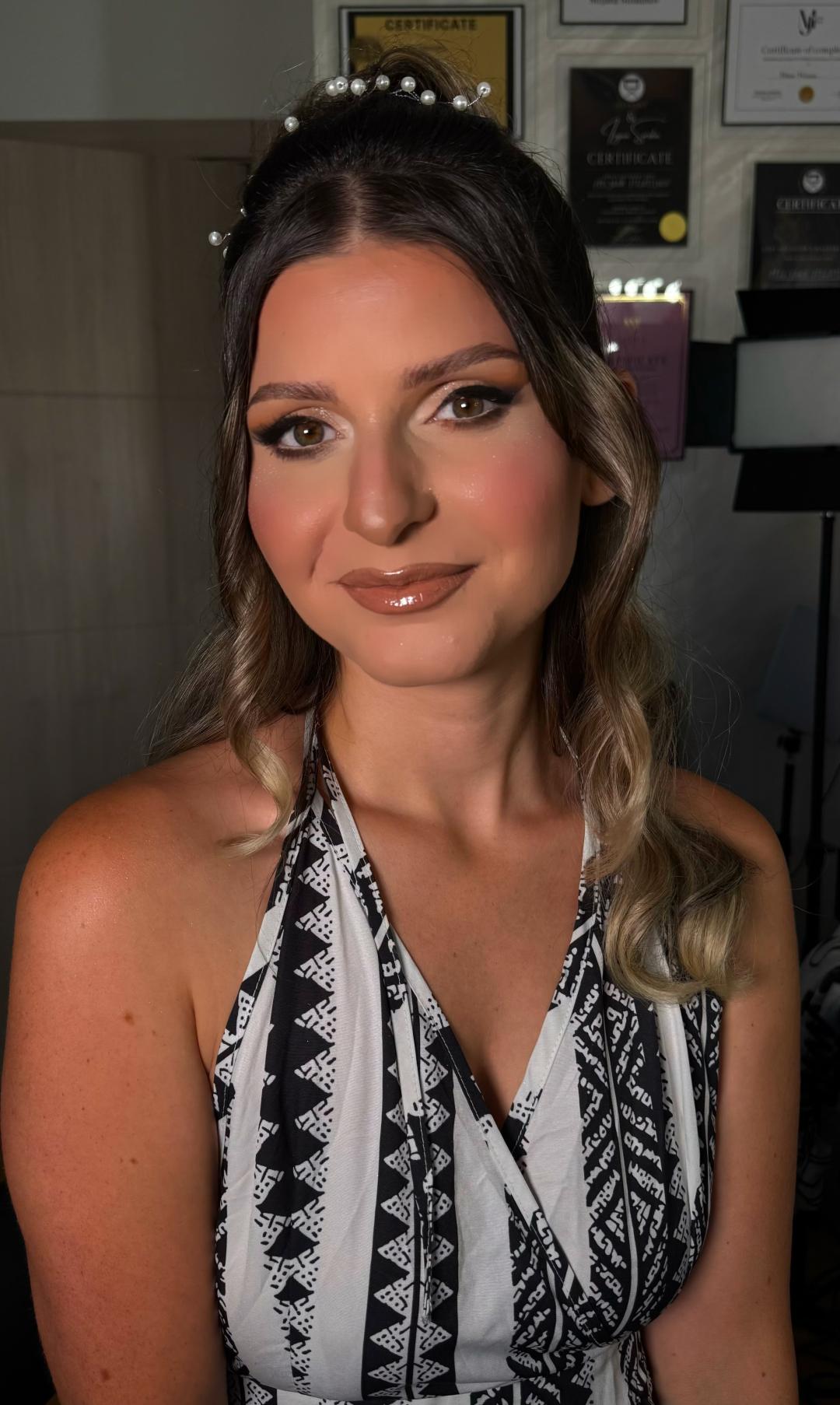 Profesionalno šminkanje + veštačke trepavice - Golden beauty by Mimi, Niš Make-up / šminkanje Lice Make-up / šminkanje, Niš, Pantelej