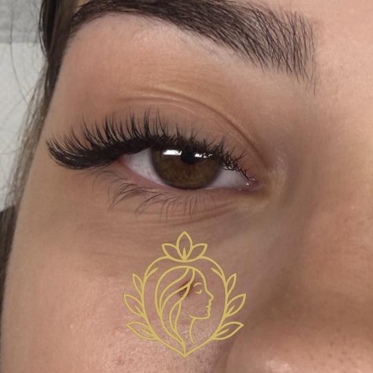 La Hermosa Beauty Studio usluga