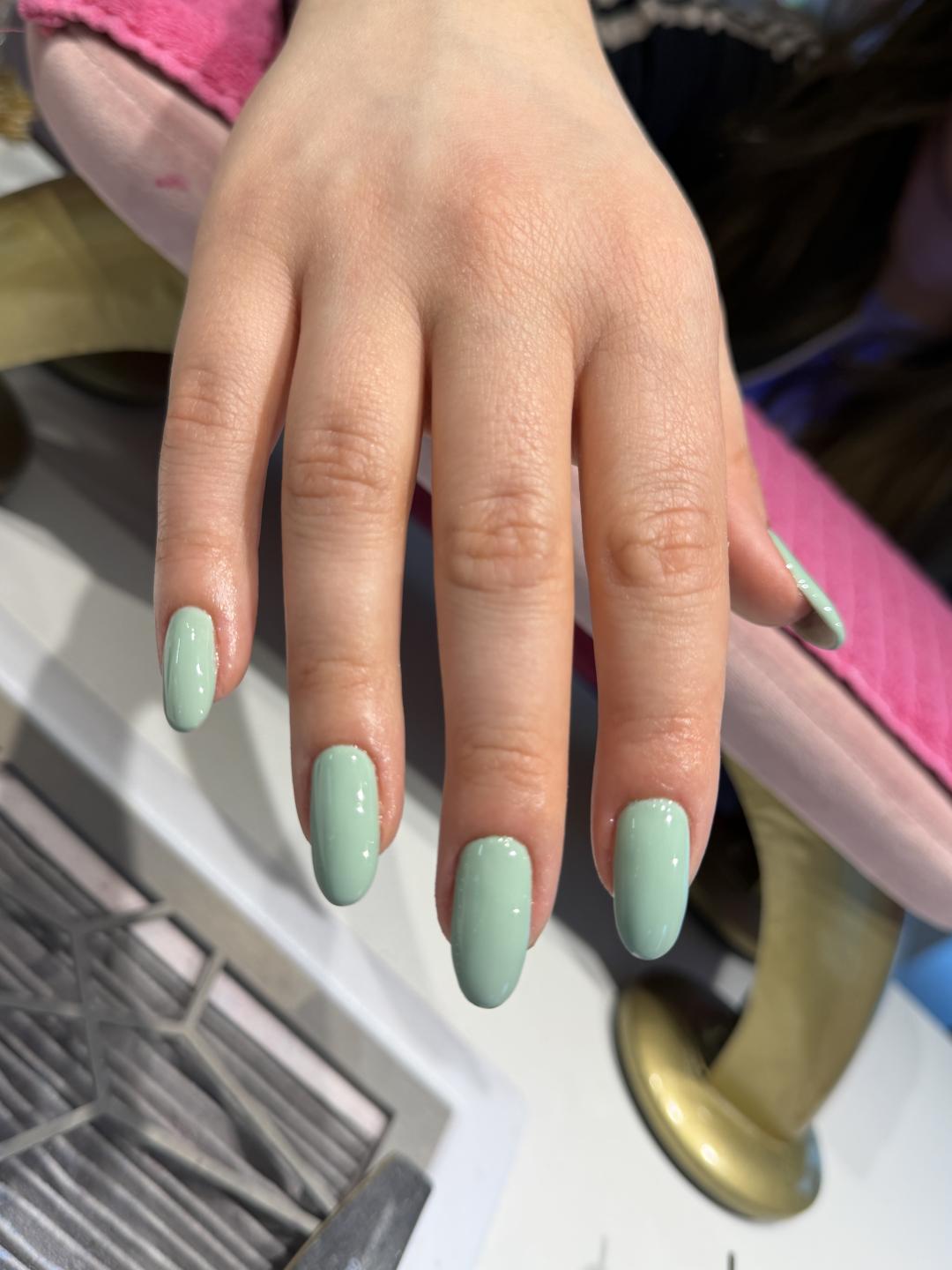 KOREKCIJA NOKTIJU (Naš rad) M dužina - aBeauty Salon Lepote, Beograd Korekcija noktiju Nokti Korekcija noktiju, Beograd, Vračar, Čubura, Crveni krst