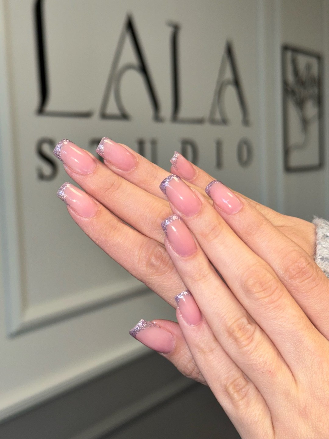 Lala Studio #beograd Ojačavanje noktiju Ojačavanje noktiju gelom - M dužina