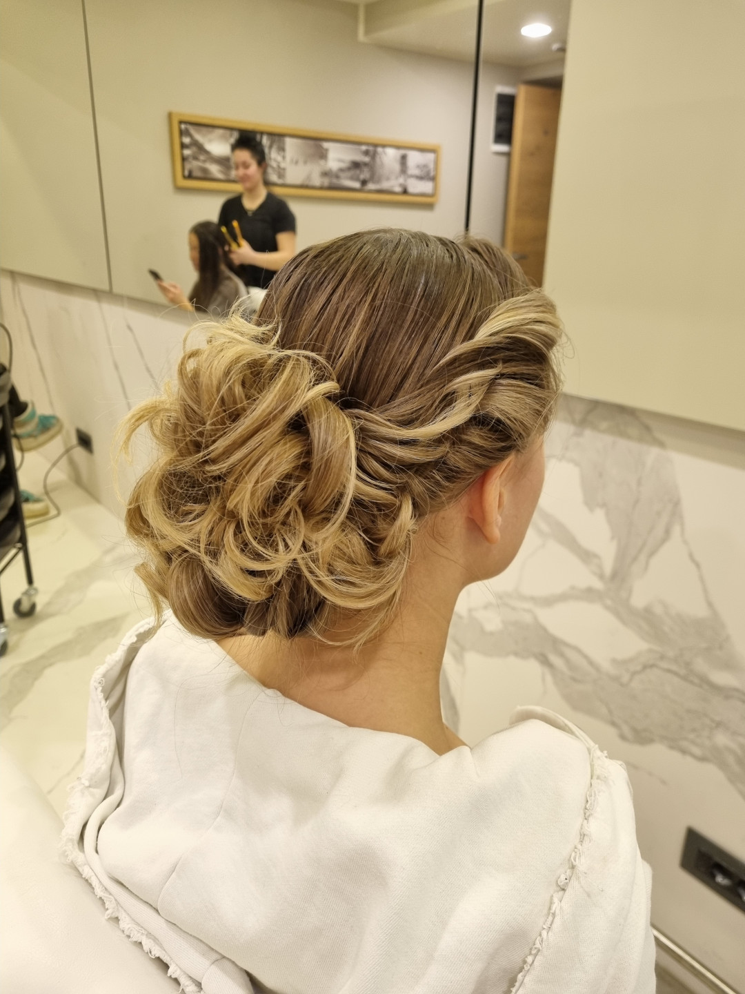 Butik Lepote #beograd Svečane i frizure za svadbu Svečana frizura - ekstra složena