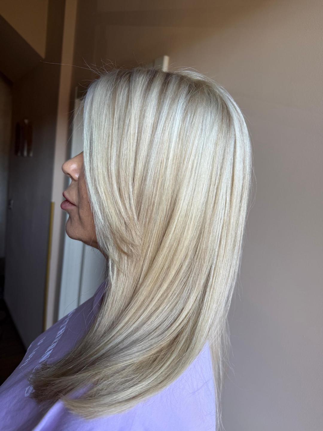 Balayage sve tehnike + preliv + feniranje - kosa srednje dužine - Bibi beauty centar, Beograd Ombre, sombre, balayage Frizerski saloni Ombre, sombre, balayage, Beograd, Banovo brdo