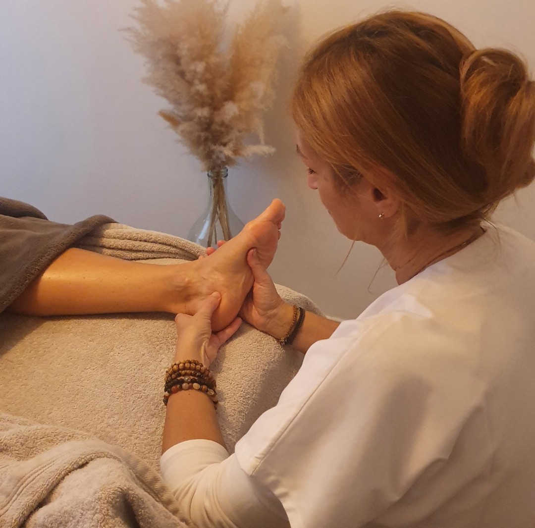 Glow Holistic Studio #beograd Refleksologija stopala Refleksologija stopala - 60 minuta