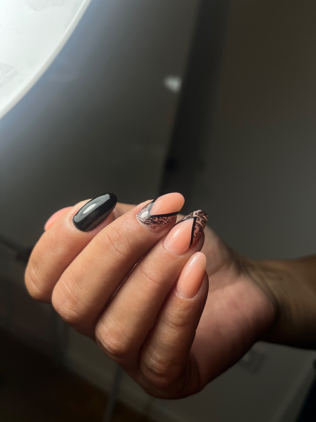 Beauty Studio Asja 2 #novisad Izlivanje noktiju Izlivanje noktiju gelom - M dužina