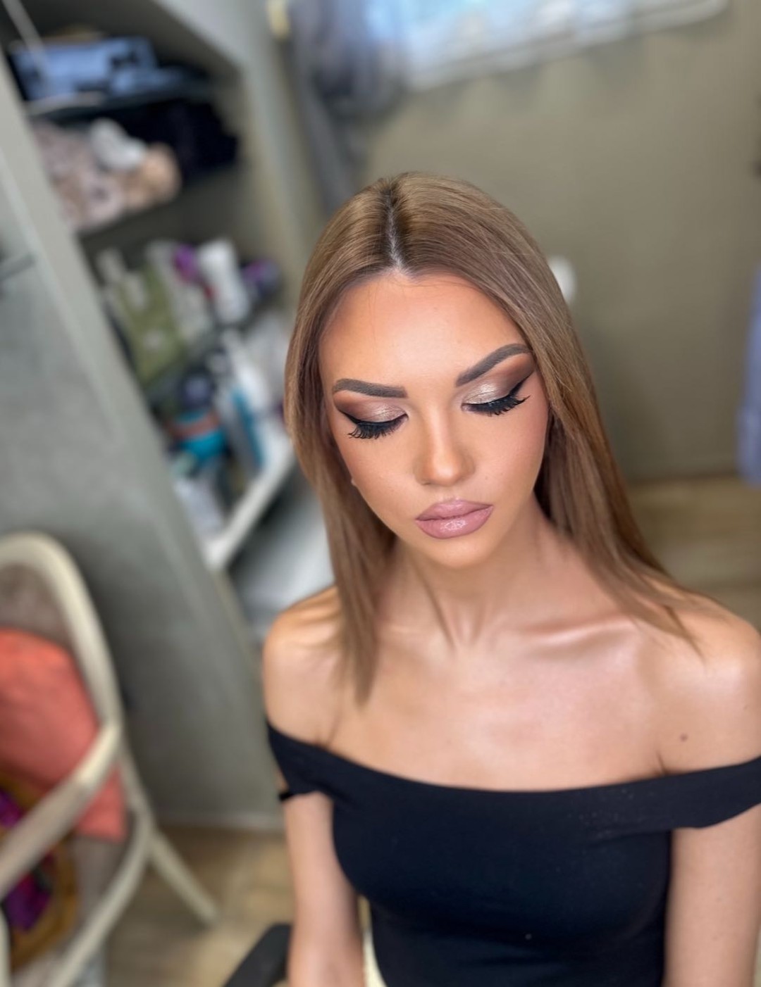 Bibi beauty centar #beograd Make-up / šminkanje Profesionalno šminkanje + feniranje ravno
