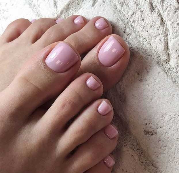 Kod Nine #beograd Estetski pedikir Aparatni spa pedikir + gel lak