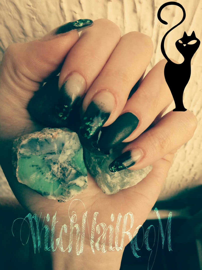 Witch nail room, Beograd Izlivanje noktiju