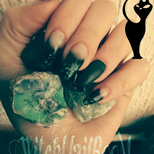 Witch nail room #beograd Izlivanje noktiju #blackombrefrencg Izlivanje noktiju gelom - u boji ili fr