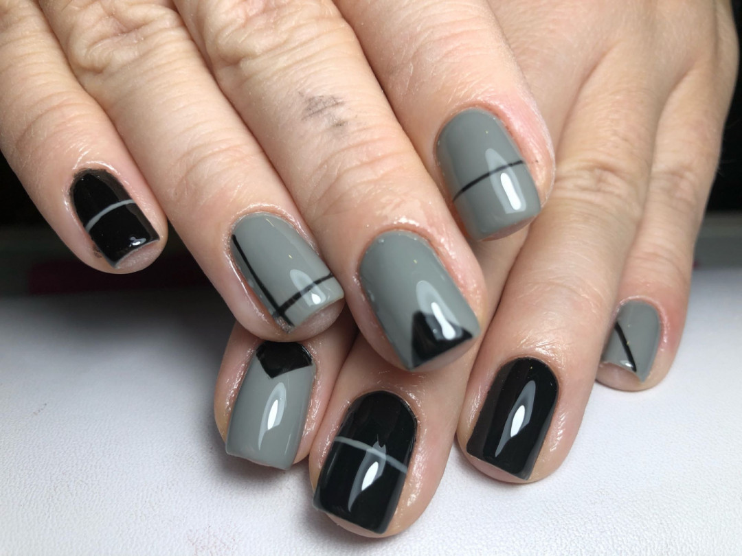Mademoiselle Beauty #beograd Gel lak Korekcija gel laka - ruke sa aparatnim manikirom