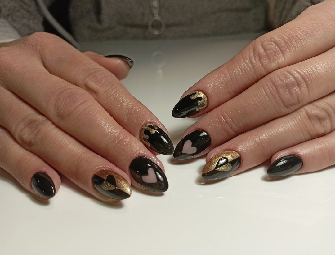 Nail office - TC BIG Rakovica #beograd Korekcija noktiju Korekcija noktiju gelom + boja - S dužina