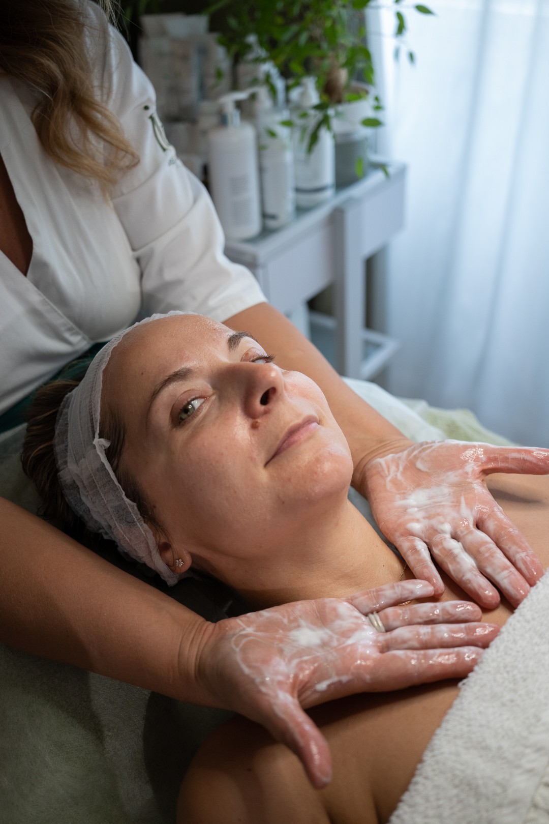 Mezoterapija antikuperozna - Iva Beauty Lab 2, Beograd Mezoterapija lica Lice Mezoterapija lica, Beograd, Novi Beograd Arena