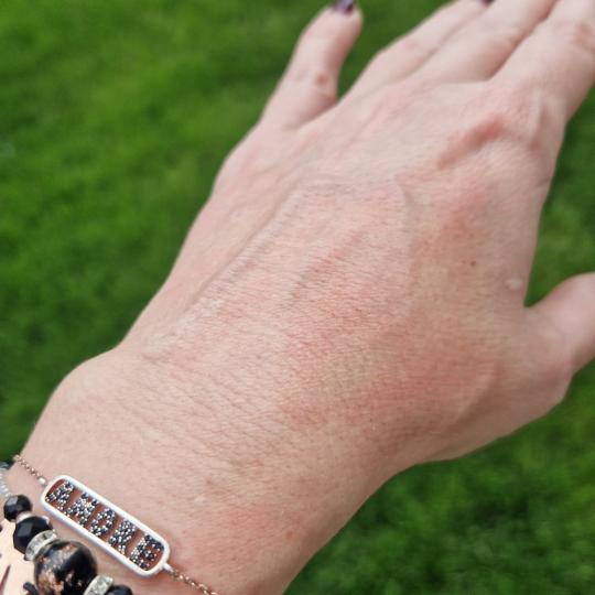 Glow Holistic Studio #beograd Tretman lica Dermapen microneedling šaka 45 min Dermapen microneedlin