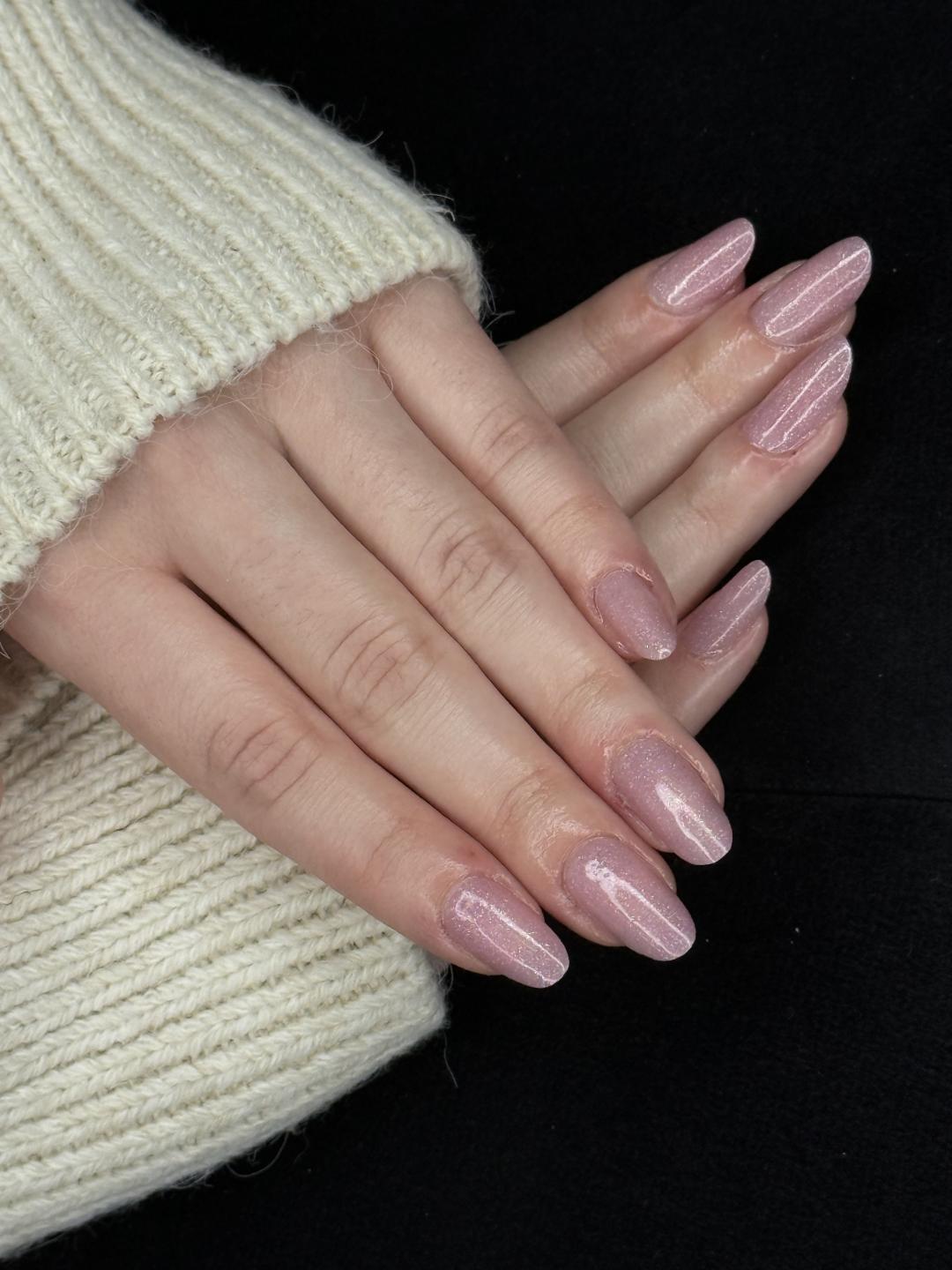 Belle Ana #beograd Izlivanje noktiju Izlivanje noktiju gelom - M dužina