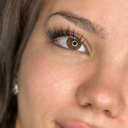 Esthetique Privé #beograd Nadogradnja trepavica Nadogradnja svilenih trepavica - 1 na 1
