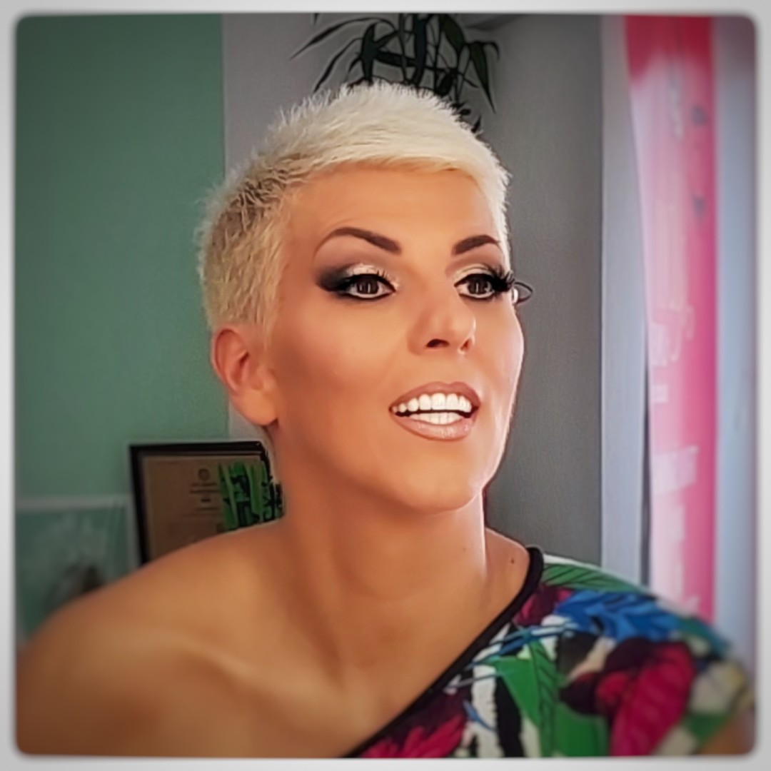 Profesionalno šminkanje - Glamour look - Albina Unisex Studio Lepote, Temerin Make-up / šminkanje Lice Make-up / šminkanje, Temerin, Centar