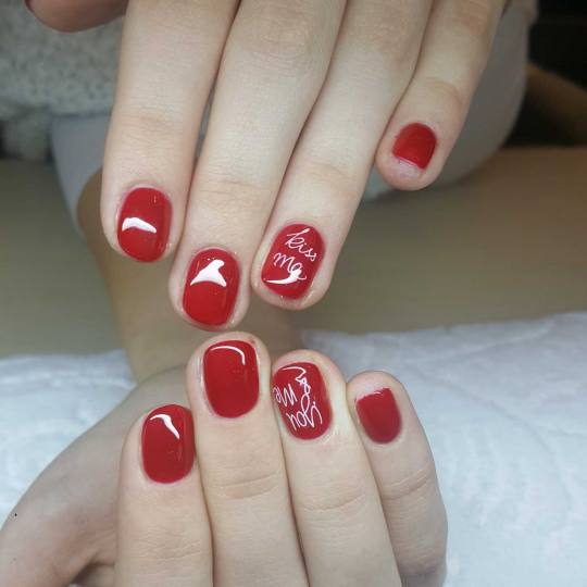 BB Studio #beograd Gel lak gel lak Gel lak + manikir - ruke Lak koji se ne krza, ne ljušti, traje o