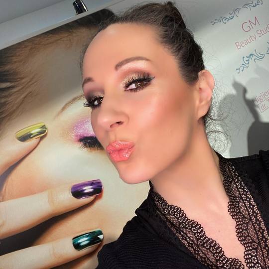 GM Beauty studio #beograd Make-up / šminkanje Profesionalno šminkanje + veštačke trepavice