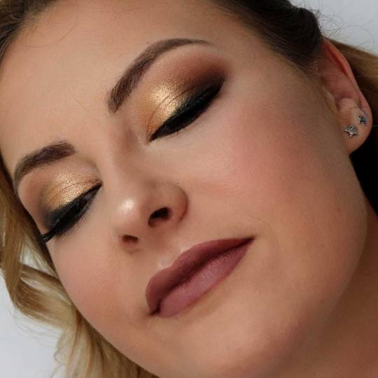 M Studio 0303 #novisad Make-up / šminkanje Profesionalno šminkanje + veštačke trepavice
