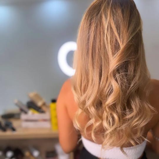 Kardashians Beauty Style #novisad Ombre, sombre, balayage Balayage + zaštita kose + feniranje kose 