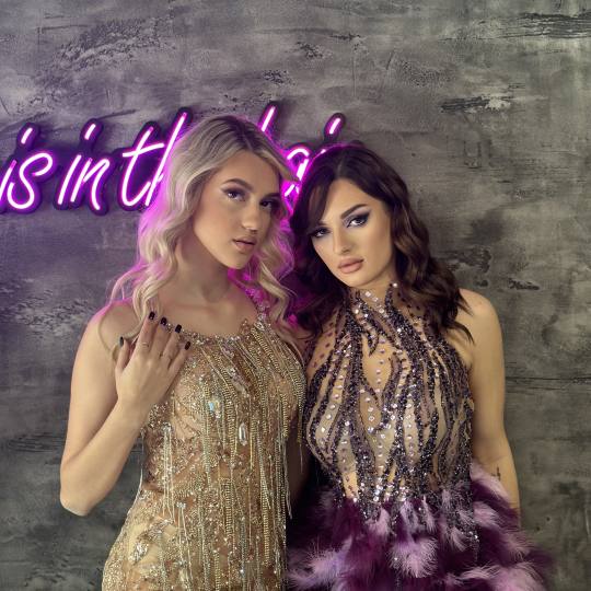 All seasons estetik studio #beograd Feniranje i stilizovanje Feniranje na talase - duga kosa Naše d
