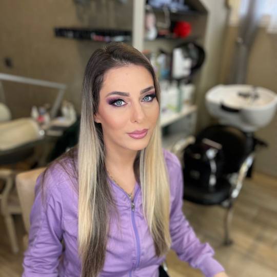 Bibi beauty centar #beograd Make-up / šminkanje Profesionalno šminkanje + feniranje ravno Makeup a