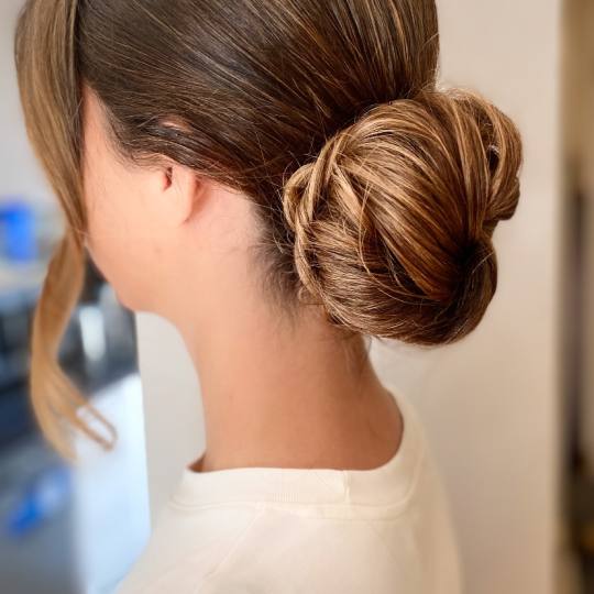 Lovely Style #beograd Svečane i frizure za svadbu Svečana frizura