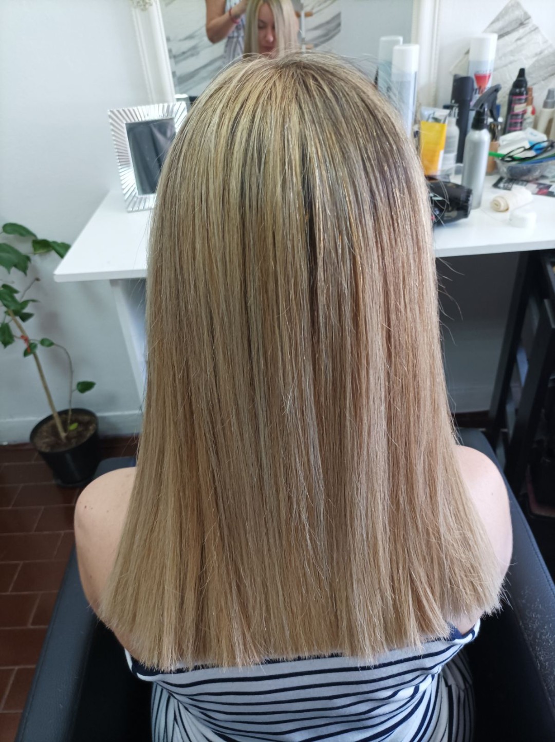 Shiny Look Gordina #nis Keratinski tretmani Keratinsko ispravljanje kose - tanka kosa srednje dužine