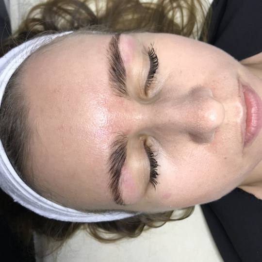Studio Moldovan #beograd Obrve Brow lift + keratin Podizanje, farbanje+keratin za prirodan lok