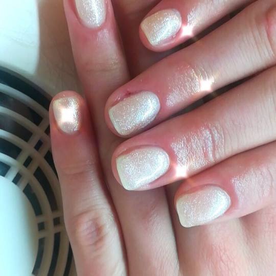 Estetic star by Maya #beograd Ojačavanje noktiju ojacavanje gelom prirodna duzina Ojačavanje nokti