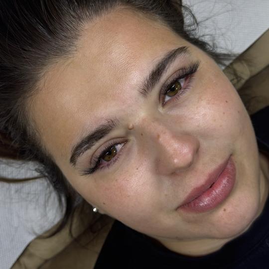 Isi lashes #beograd Nadogradnja trepavica Nadogradnja trepavica- L zakrivljenost