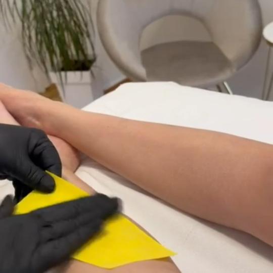 Bellezza Atelier #beograd Depilacija šećernom pastom je nežna i efikasna metoda uklanjanja dlači