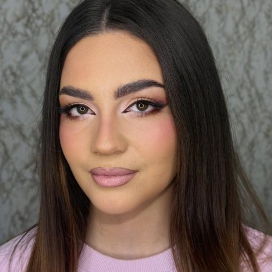 Makeup by Svetlana Knežević #novisad Make-up / šminkanje Profesionalno šminkanje + veštačke tr