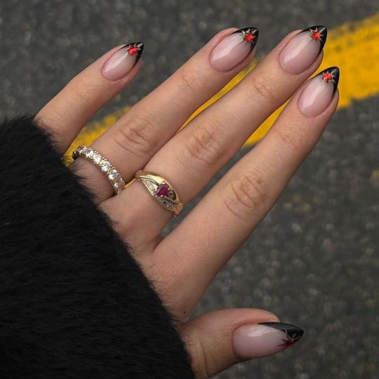 Sarita secret #beograd Manikir Manikir + gel lak korekcija