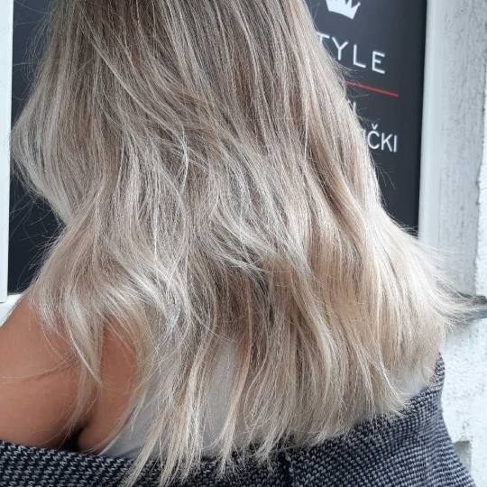 X Style #novisad Ombre, sombre, balayage Balayage + preliv - duga kosa