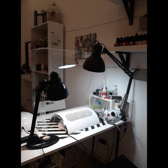 Salon Klinik #beograd Zastitni manikir paravan stiti i vas i nas