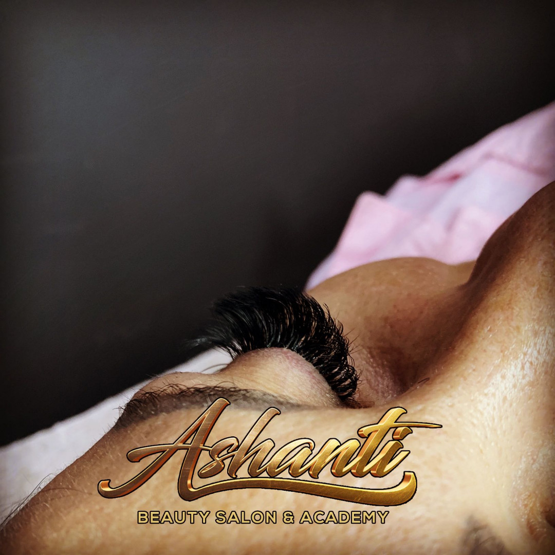 Ashanti Beauty Salon & Academy #beograd Nadogradnja trepavica Nadogradnja svilenih trepavica - ruski volumen 4 / 8D