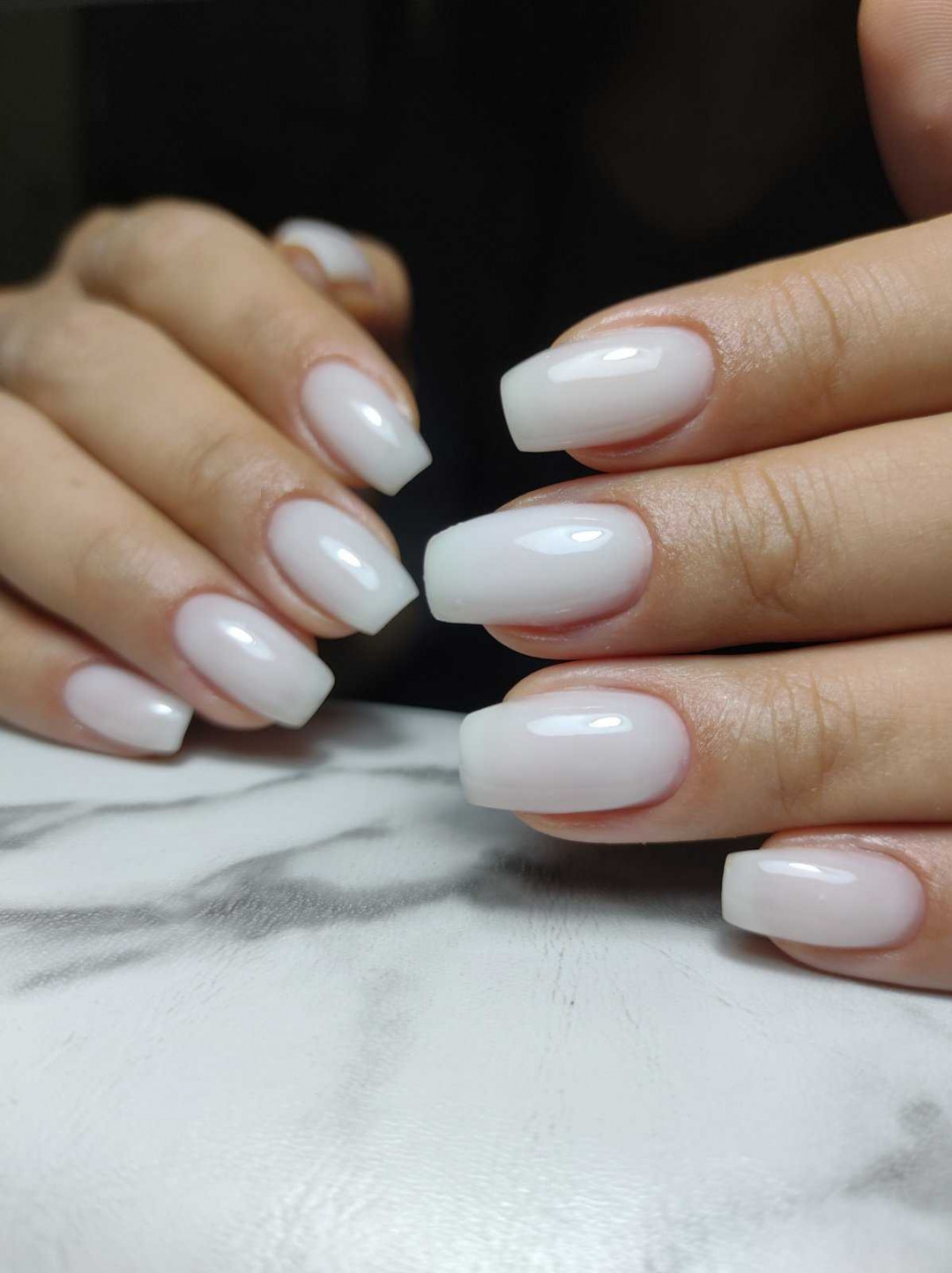 Ashanti Beauty Salon & Academy #beograd Ojačavanje noktiju Ojačavanje prirodnih noktiju gelom - boja