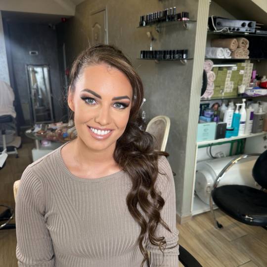 Bibi beauty centar #beograd Make-up / šminkanje Profesionalno šminkanje + veštačke trepavice + s