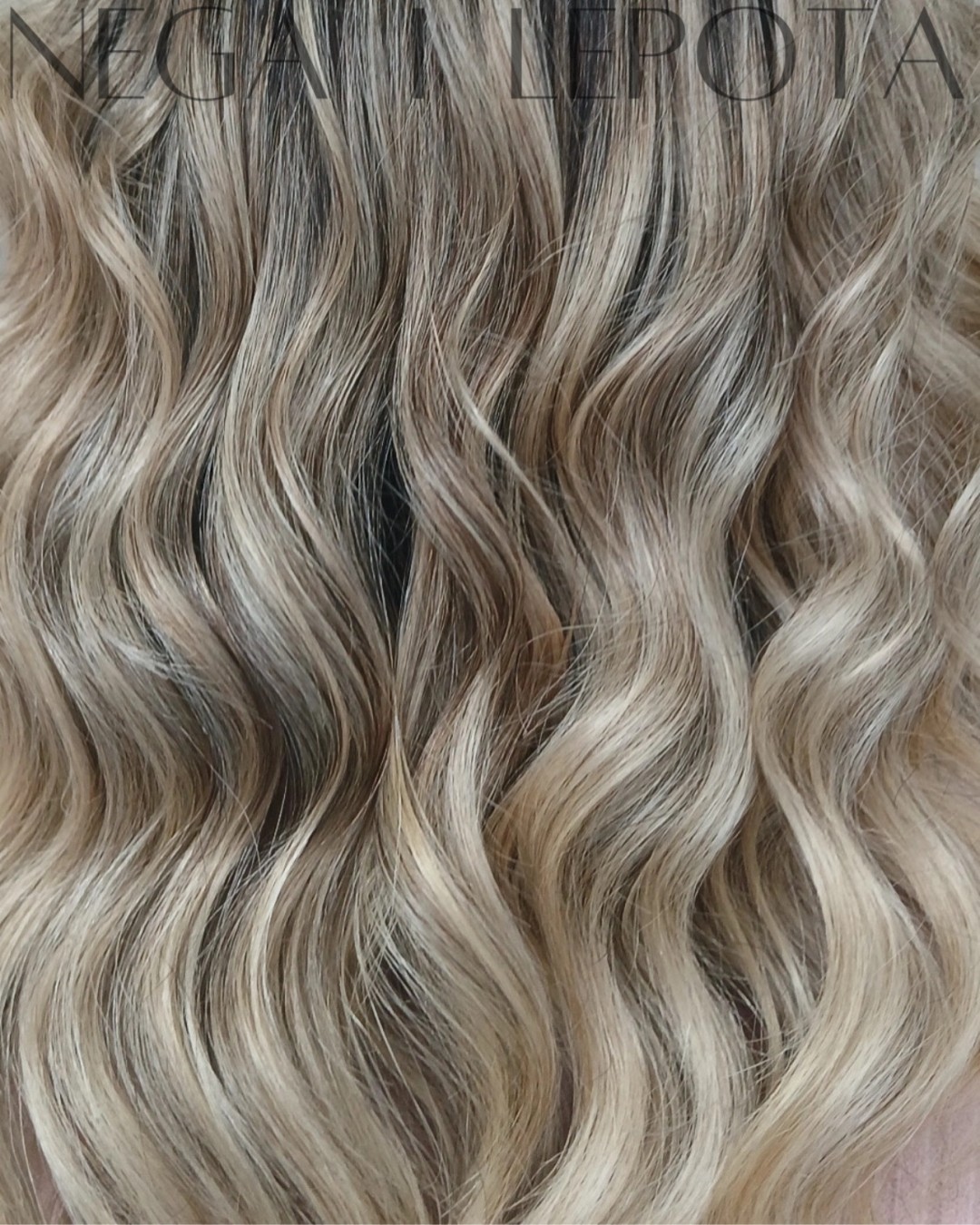 Nega i lepota NS 1 #novisad Pramenovi Balayage paket: pramenovi + preliv + šišanje + feniranje - do ramena / duga